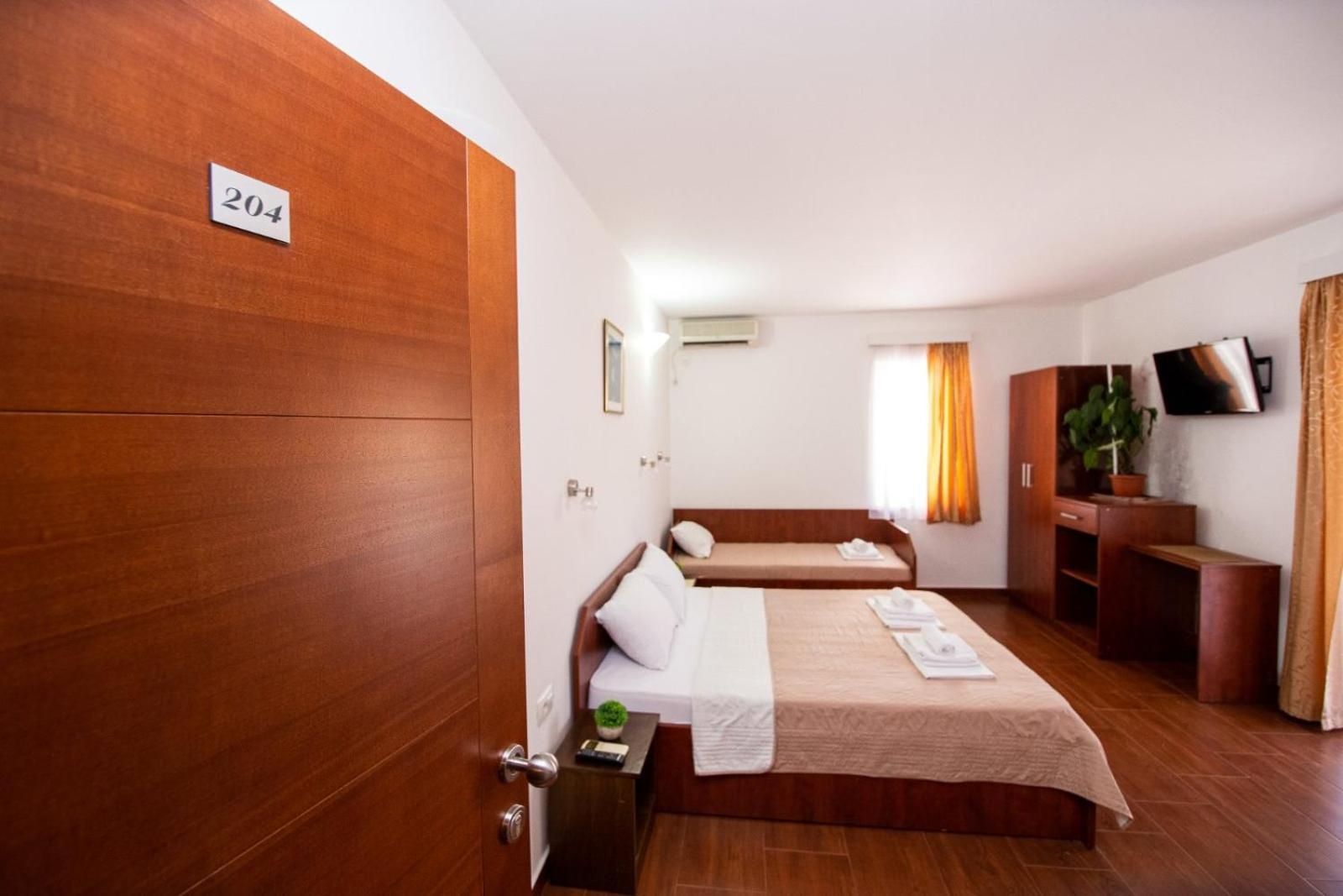 Ipera Apartment Budva Bagian luar foto