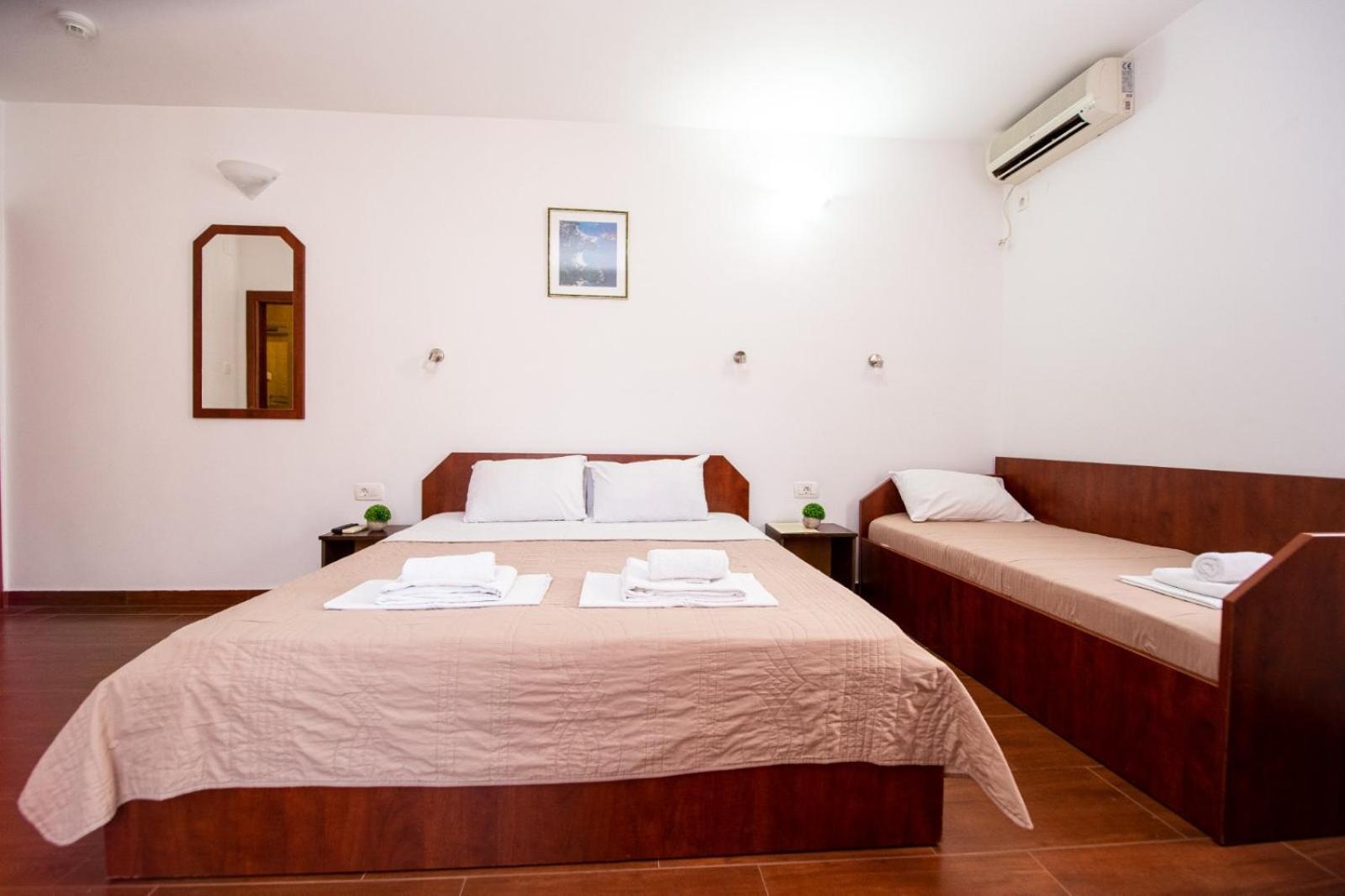 Ipera Apartment Budva Bagian luar foto