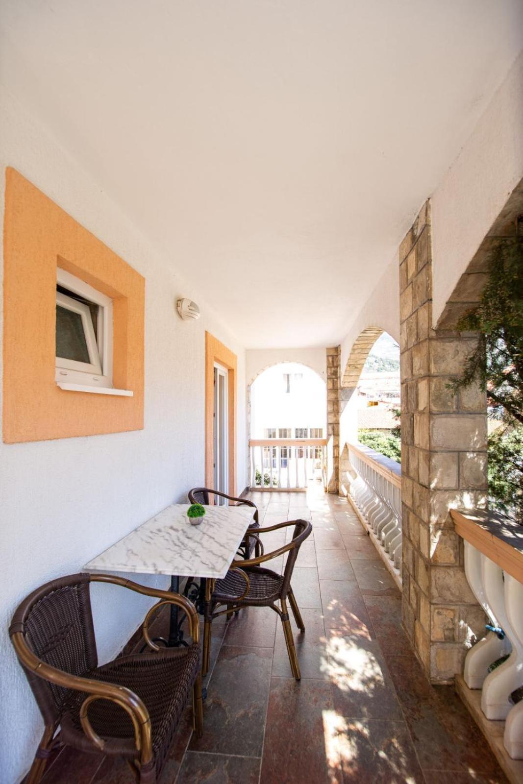 Ipera Apartment Budva Bagian luar foto